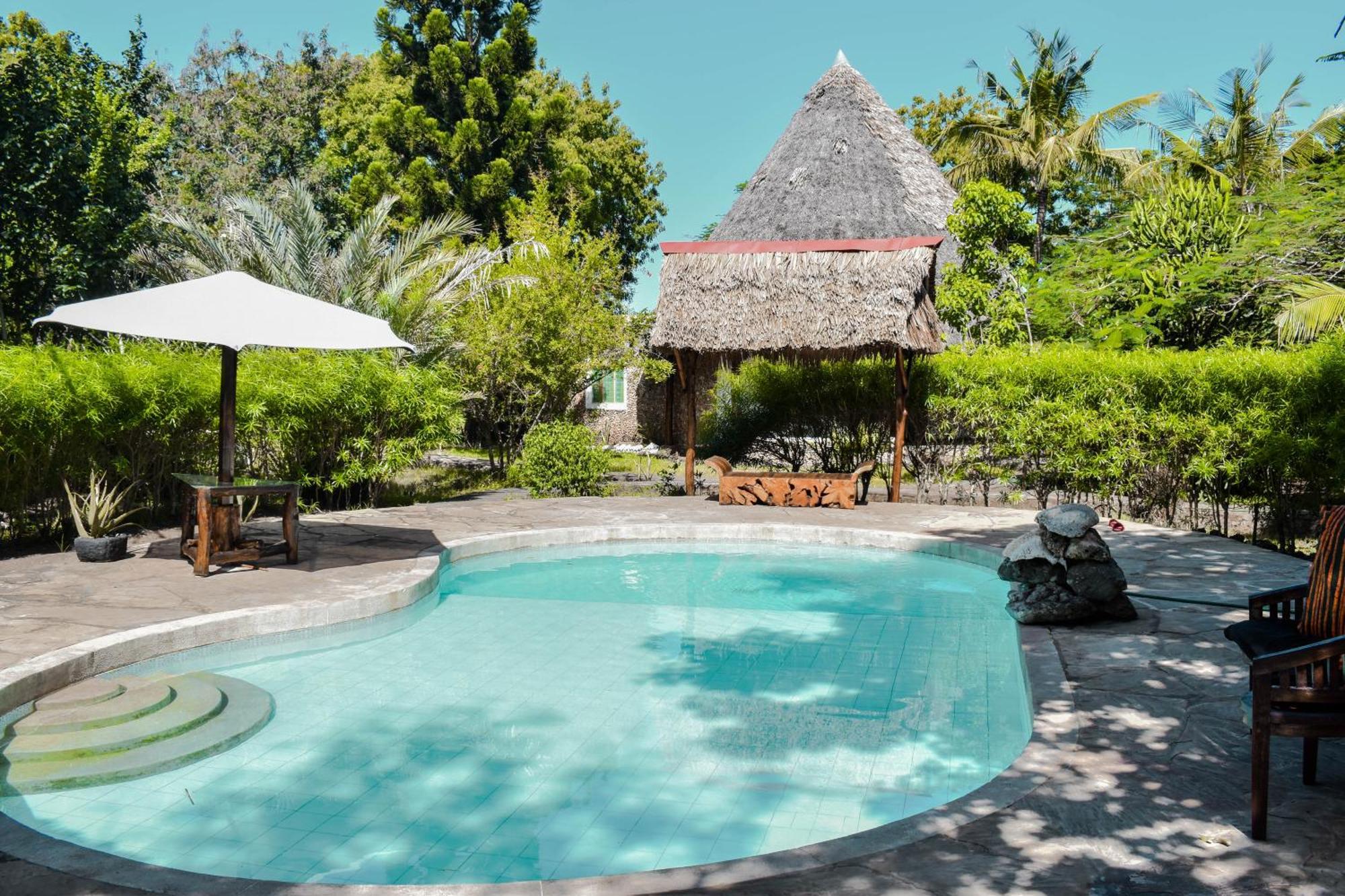 African Hut Tiny Cottage Diani Beach Exteriér fotografie